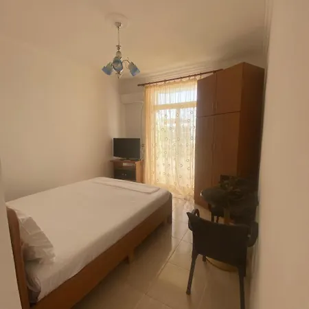 For Rent Uje I Ftohte Appartement *